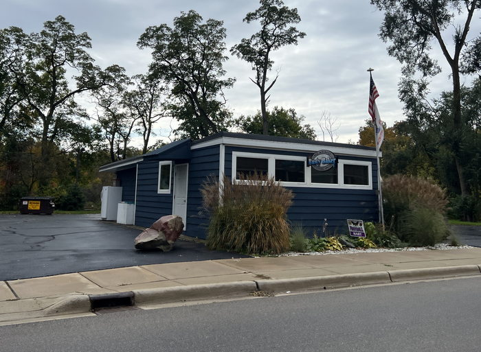 Tastee-Freez - Mendon - 429 W Main - Street View 1 (newer photo)